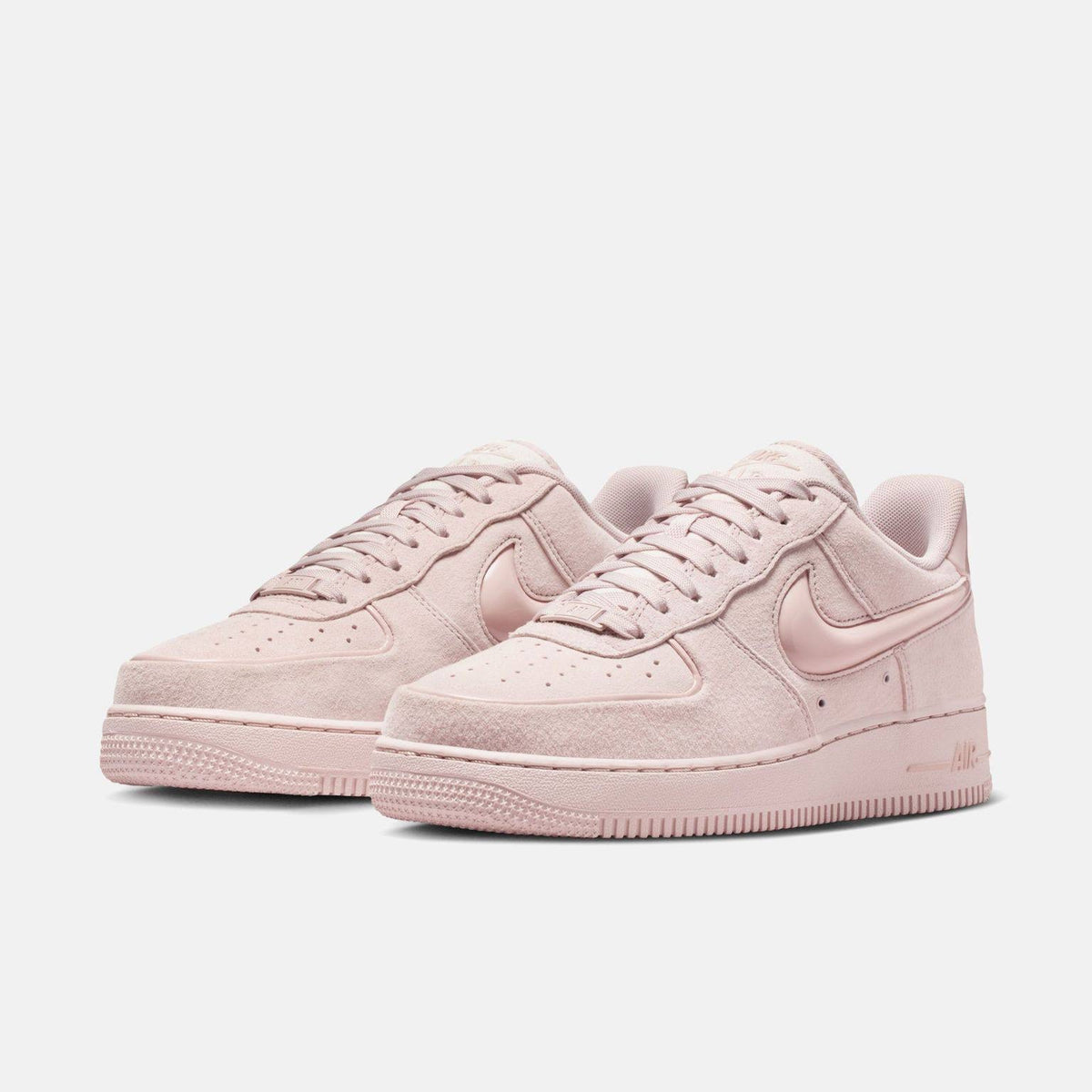 NIKE AIR FORCE 1 ’07 MONOCHROMATIC PARTICLE PINK