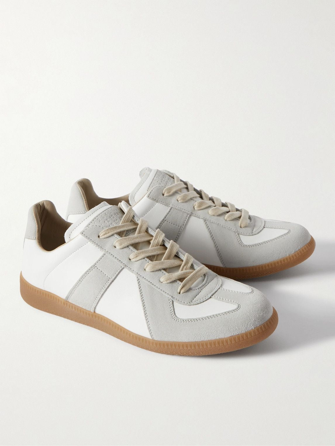 The Replica sneakers in nappa leather and suede with a honey sole