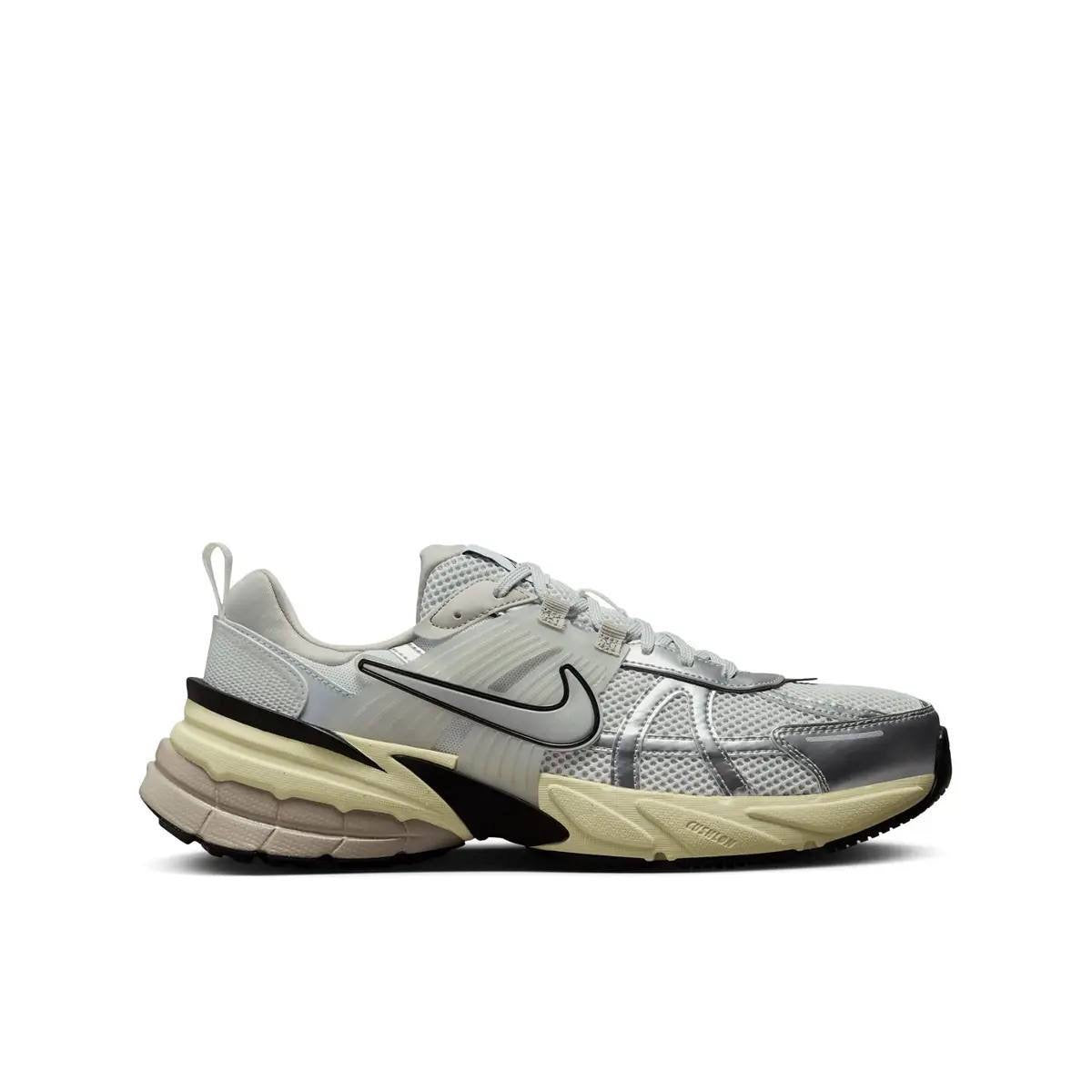 Nike V2K Run "Summit White/Metallic Silver