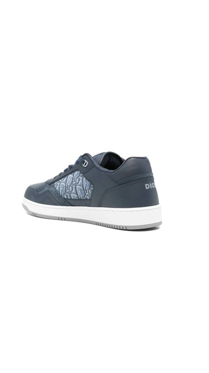 B27 Uptown Sneakers