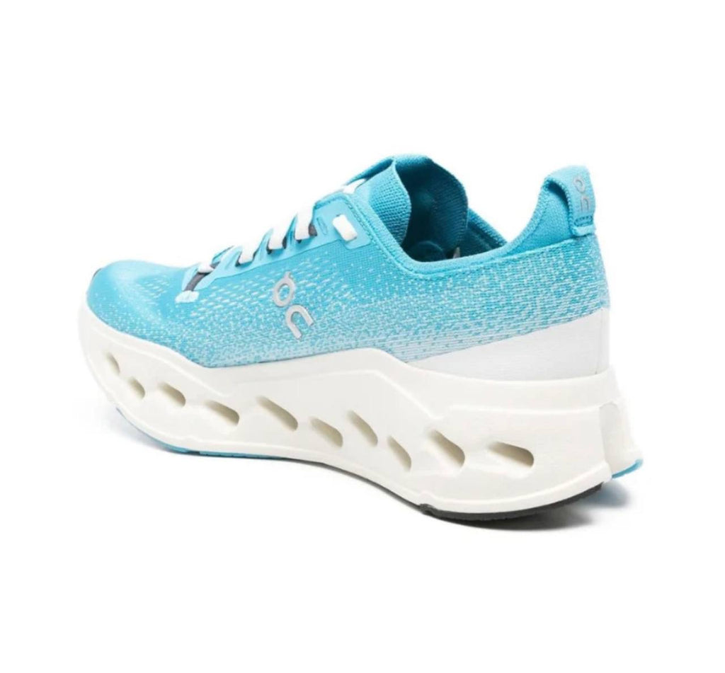 On Running Cloudsurfer Max sneakers